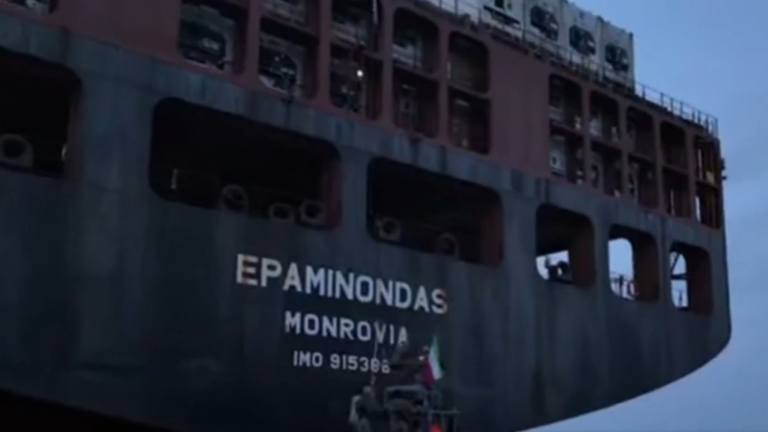 Ορμούζ: Επιβεβαιώθηκε η κατάσχεση του ελληνόκτητου πλοίου από το Ιράν — Βίντεο από το ρεσάλτο