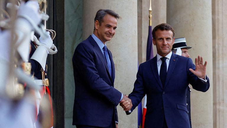 μητσοτακης και μακρον