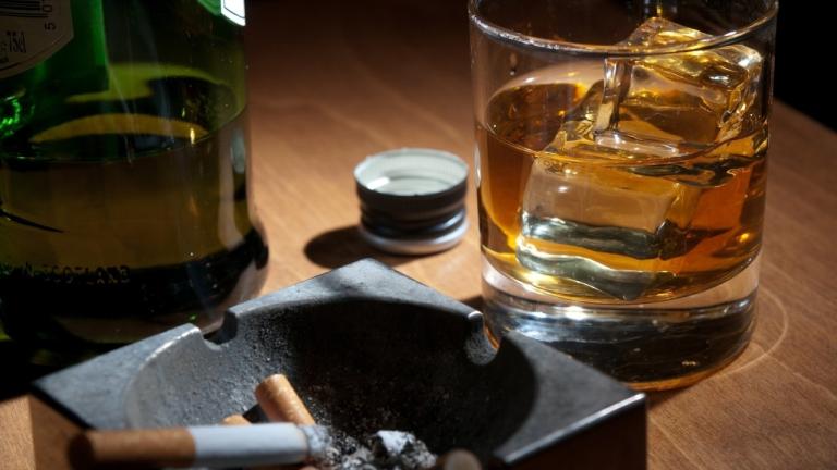 αλκοολ και τσιγαρα