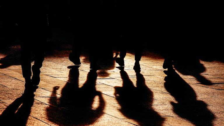 βια ανηλικων