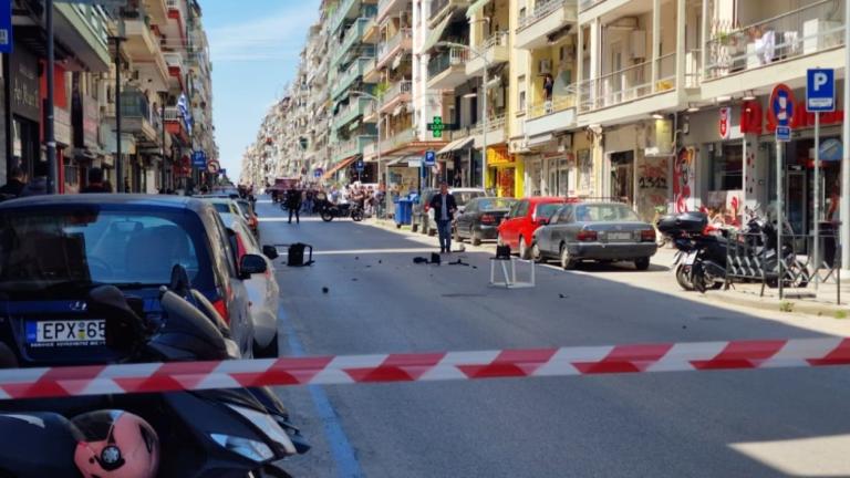 Θεσσαλονίκη: Φοιτητής απειλεί να πέσει από τον 3ο Όροφο – Σε εξέλιξη διαπραγματεύσεις