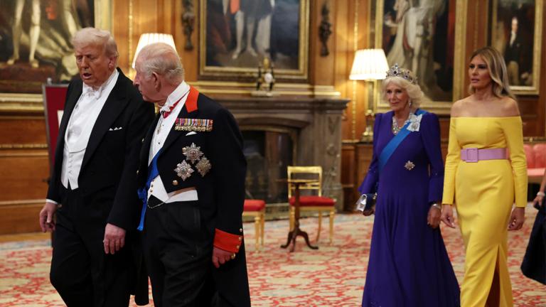 τραμπ και καρολος