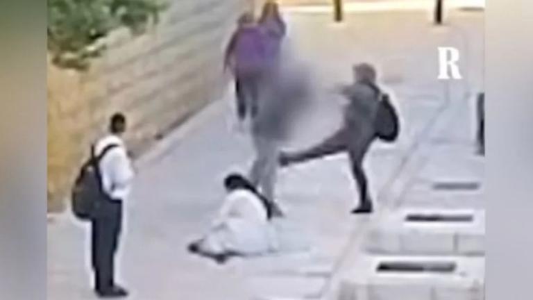 ΕΠΙΘΕΣΗ ΣΕ ΚΑΘΟΛΙΚΗ ΜΟΝΑΧΗ