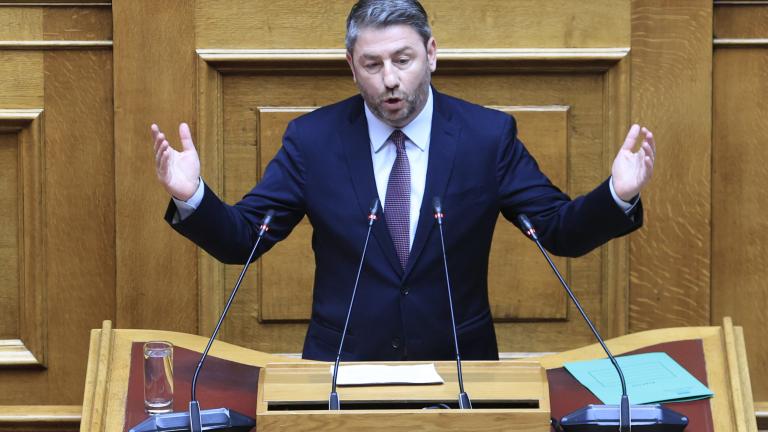 νικος ανδρουλακης