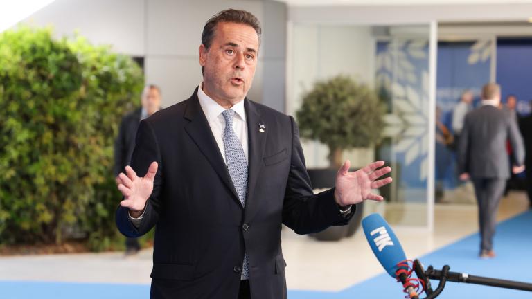 παπασταυρου 