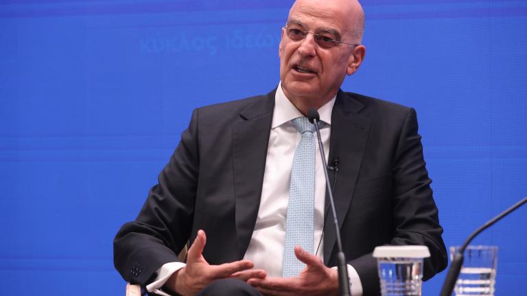 νικος δενδιας