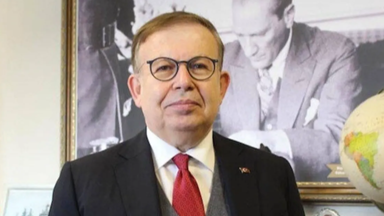 Επίθεση του Τούρκου αντιναυάρχου Τζιχάτ Γιαϊτσί κατά Ανδρουλάκη για την επίσκεψη στην Καππαδοκία
