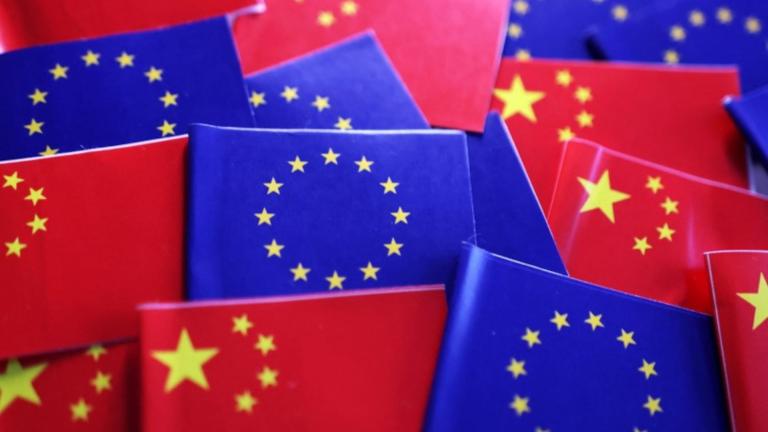 Financial Times: Η ΕΕ εξετάζει δασμούς σε κινεζικά προϊόντα και μηχανήματα