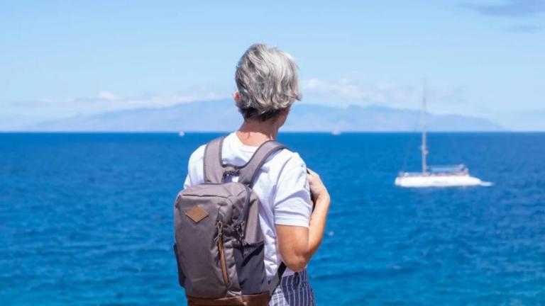 Κοινωνικός Τουρισμός: Aπό σήμερα οι αιτήσεις για 25.000 συνταξιούχους του πρώην ΟΑΕΕ