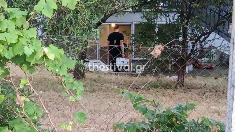 Σοκ στη Θεσσαλονίκη: 30χρονος ομολόγησε τη δολοφονία του πατέρα του - Τον σκότωσε και κοιμήθηκε