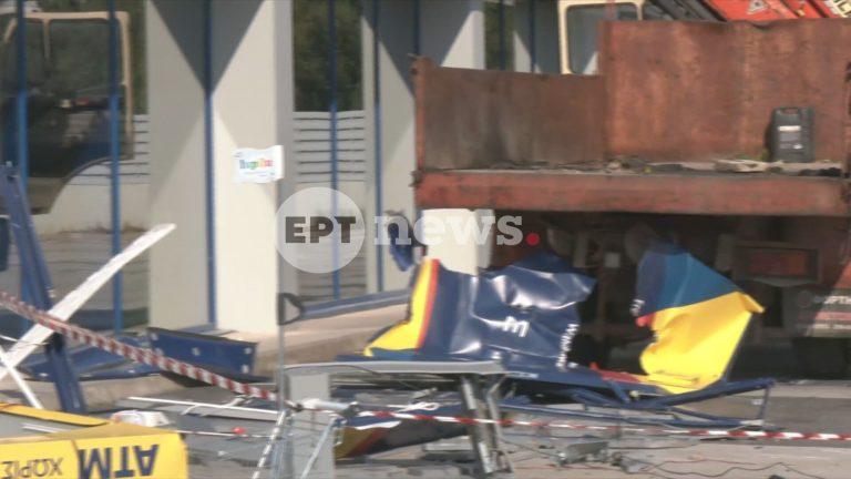 Κινηματογραφική διάρρηξη ΑΤΜ στο Πόρτο Ράφτη με χρήση φορτηγού — Άφαντοι οι δράστες