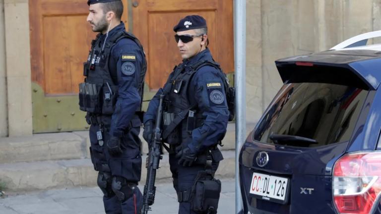 ιταλικη αστυνομια