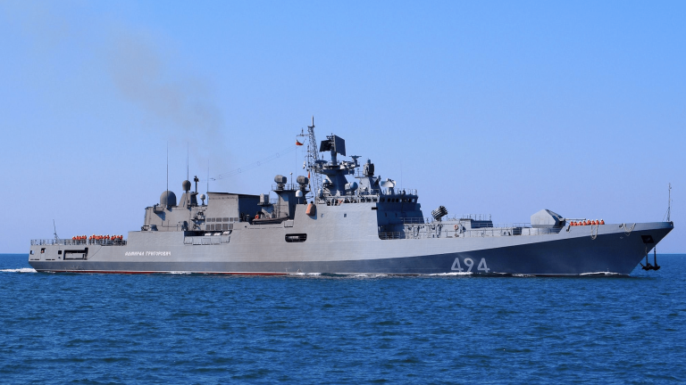 Η Μόσχα επιβεβαιώνει: Ρωσική φρεγάτα άνοιξε προειδοποιητικά πυρά κατά βρετανικού γιοτ στη Μάγχη