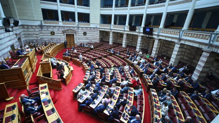Βουλή: Χωρίς συναίνεση η έναρξη της διαδικασίας αναθεώρησης του Συντάγματος - Σύγκρουση κυβέρνησης και αντιπολίτευσης