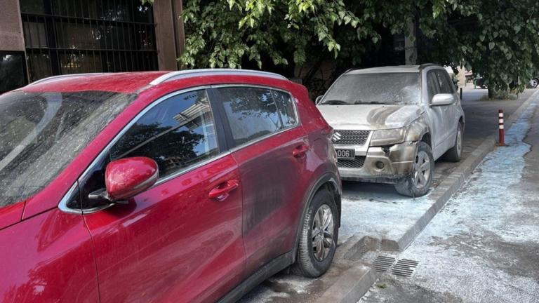 Εμπρησμός διπλωματικών οχημάτων στα Σκόπια αναζωπυρώνει την κρίση με τη Βουλγαρία