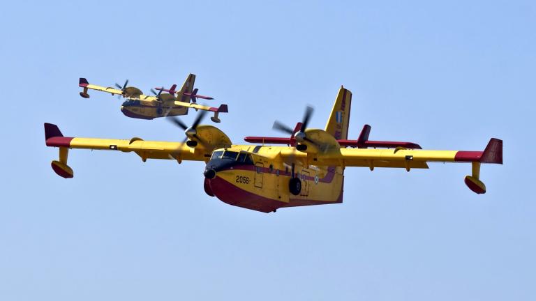 Canadair CL-415