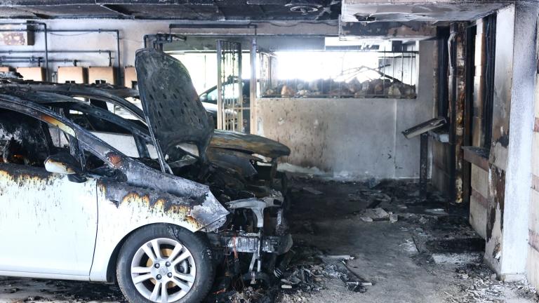 Κυβέρνηση και κόμματα καταδικάζουν τις επιθέσεις σε σπίτια στελεχών της ΝΔ στη Θεσσαλονίκη