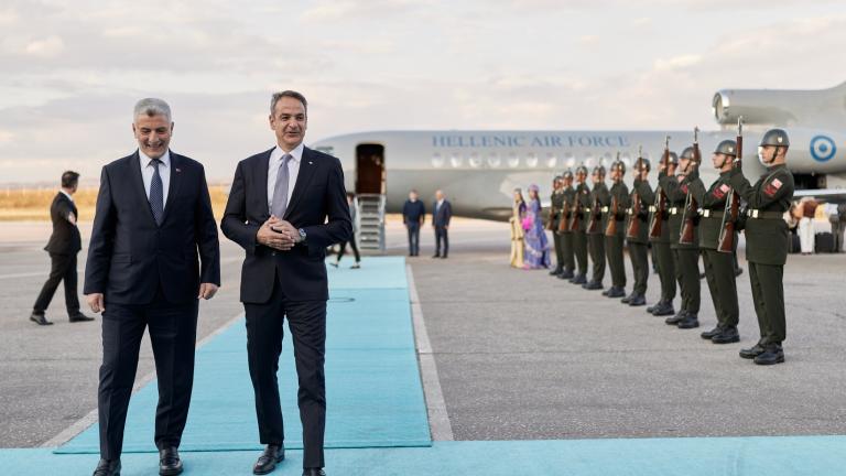Στην Άγκυρα ο Κυριάκος Μητσοτάκης: Οι ελληνικές θέσεις στη Σύνοδο του ΝΑΤΟ