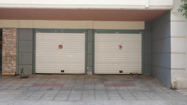 Πειραιάς: Ερευνώνται οι συνθήκες θανάτου 28χρονου και 24χρονης - Εισπνοή καυσαερίων η επικρατέστερη εκδοχή