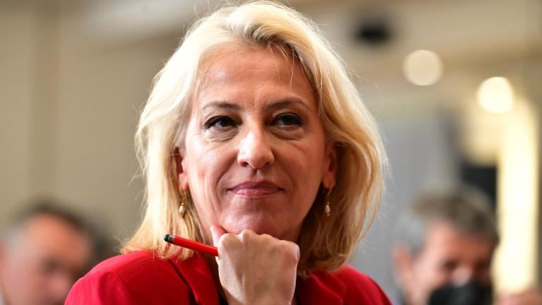 Νέα πρόεδρος της Κοινοβουλευτικής Ομάδας του ΣΥΡΙΖΑ η Ρένα Δούρου – Αιχμές και εσωκομματικά πυρά