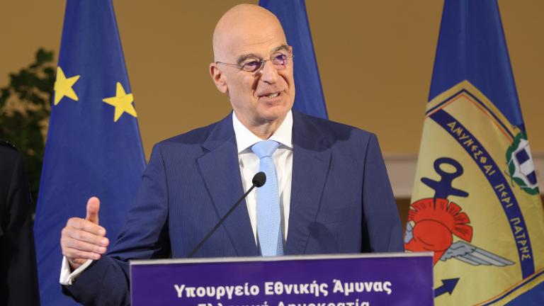 νικος δενδιας