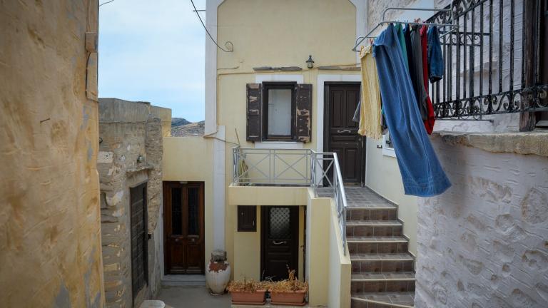 Δολοφονία 41χρονης στη Σύρο: Συνελήφθη και η σύζυγος του κατηγορούμενου για συνέργεια