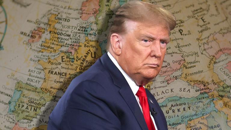 The Economist: Η στάση Τραμπ προκαλεί αβεβαιότητα στους Ευρωπαίους για την ασφάλεια απέναντι στη ρωσική απειλή