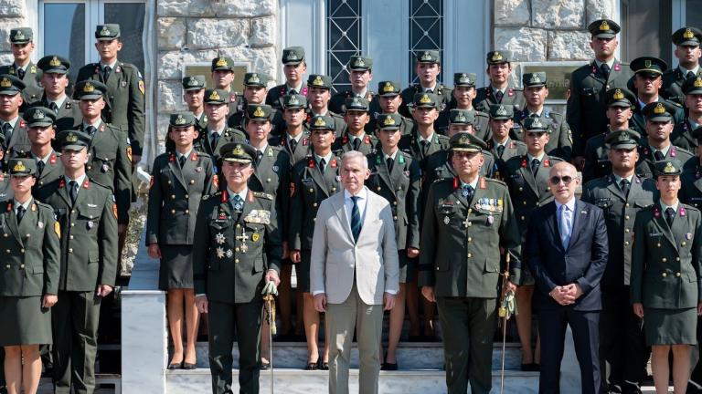 Θ. Δαβάκης: Στην τελετή απονομής πτυχίων και στην ορκωμοσία των Μονίμων Λοχιών στη ΣΜΥ