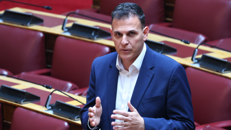 Ο Γιώργος Καραμέρος εντάχθηκε στην ΕΛ.ΑΣ. του Τσίπρα: «Εγγράφομαι ως απλό μέλος»