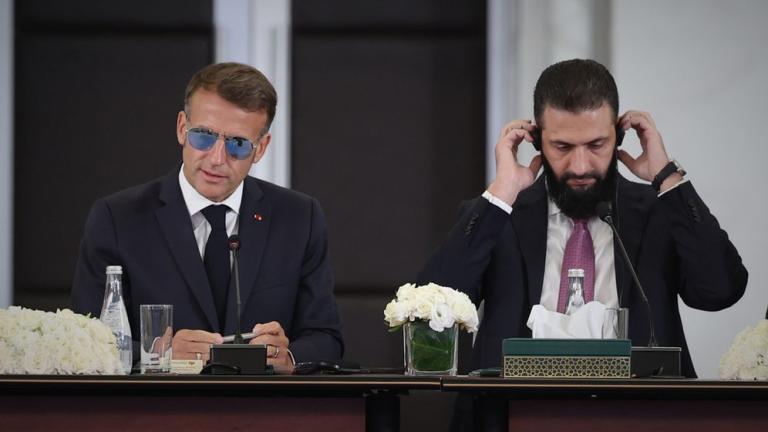 Μακρόν: Πάνω από 50 εκατ. ευρώ από τα περιουσιακά στοιχεία των Άσαντ θα δοθούν στη Συρία