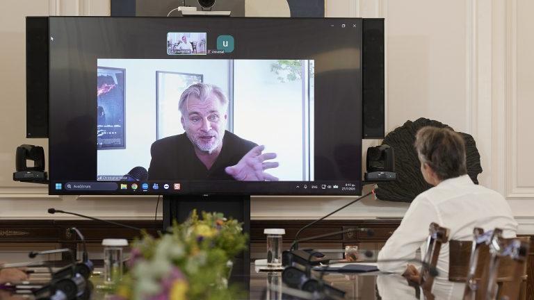 Τηλεδιάσκεψη Μητσοτάκη με τον Κρίστοφερ Νόλαν για την «Οδύσσεια»  – Το μήνυμα του πρωθυπουργού