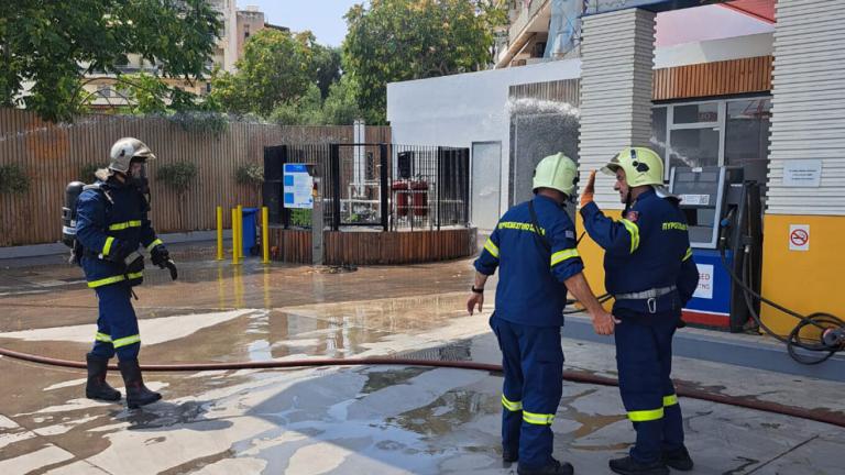 Πειραιάς: Αρνητικοί οι έλεγχοι για διαρροή αερίου σε βενζινάδικο μετά από μεγάλη επιχείρηση της Πυροσβεστικής