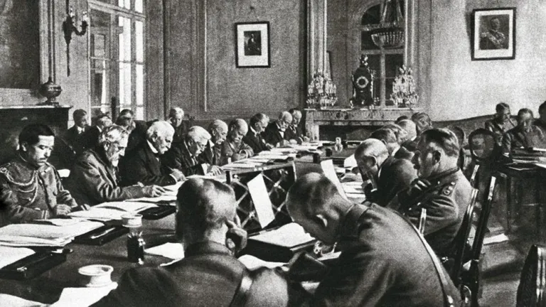 28 Ιουλίου 1920: Υπογραφή της Συνθήκης Ειρήνης των Σεβρών 