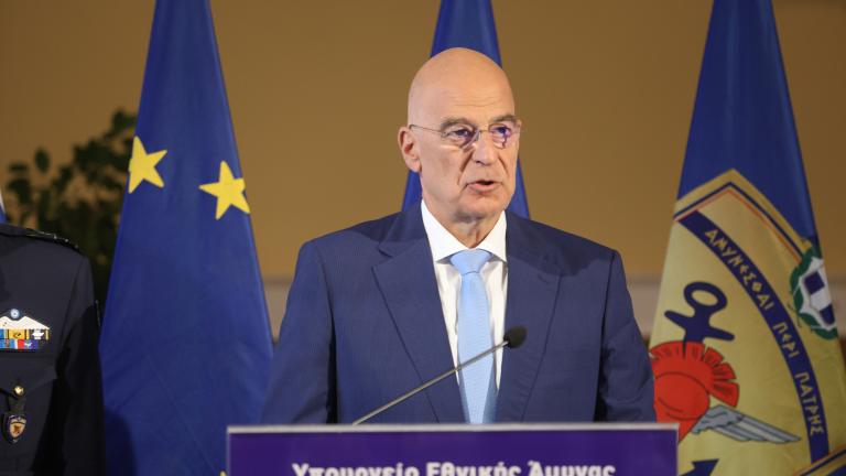 νικος δενδιας