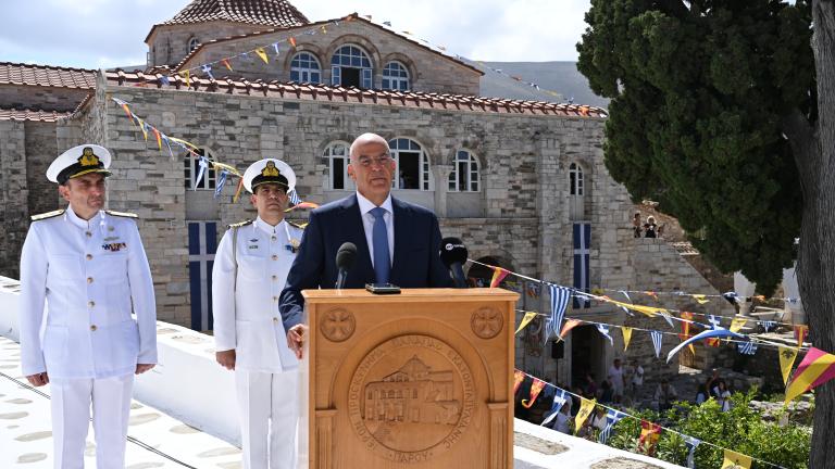 Ν. Δένδιας από την Εκατονταπυλιανή της Πάρου: «Οι Ένοπλες Δυνάμεις εγγυώνται την ανεξαρτησία και την εδαφική μας ακεραιότητα στο πλαίσιο του Διεθνούς Δικαίου»