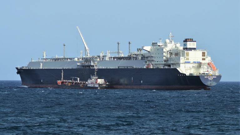 Ελληνόκτητο δεξαμενόπλοιο LNG επλήγη στο Στενό του Ορμούζ – Μπλακ άουτ στα ηλεκτρικά συστήματα
