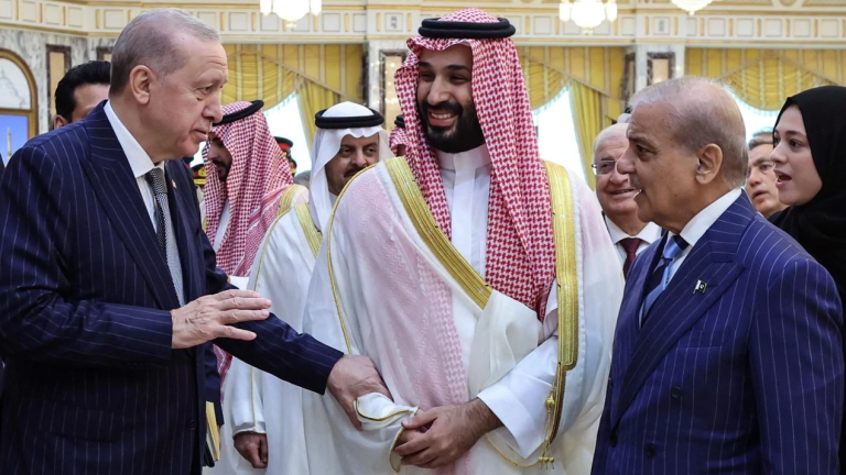 Middle East Eye: Η Σαουδική Αραβία «μπλόκαρε» την ένταξη της Αιγύπτου στη Συμφωνία της Μέκκας