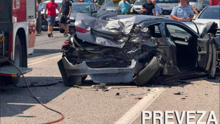 Σοβαρό τροχαίο στη σήραγγα Ακτίου – Πρέβεζας: Φορτηγό παρέσυρε τρία ΙΧ – Οκτώ άτομα στο νοσοκομείο