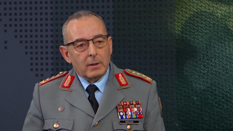 Γερμανός στρατηγός: «Η Ρωσία δοκιμάζει καθημερινά με υβριδικές επιθέσεις τις άμυνες του NATO»