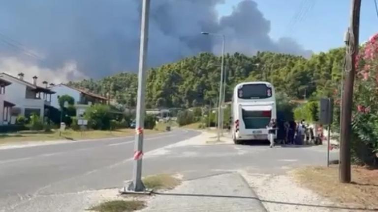 Φωτιά στη Χαλκιδική: Εκκενώθηκε ξενοδοχείο με παιδιά από την Ουκρανία στα Φούρκα