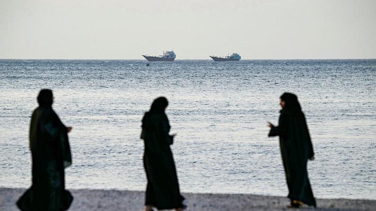 Γιατί ο Τραμπ απειλεί να βομβαρδίσει το Ομάν – Η συμφωνία με το Ιράν που εξοργίζει την Ουάσινγκτον