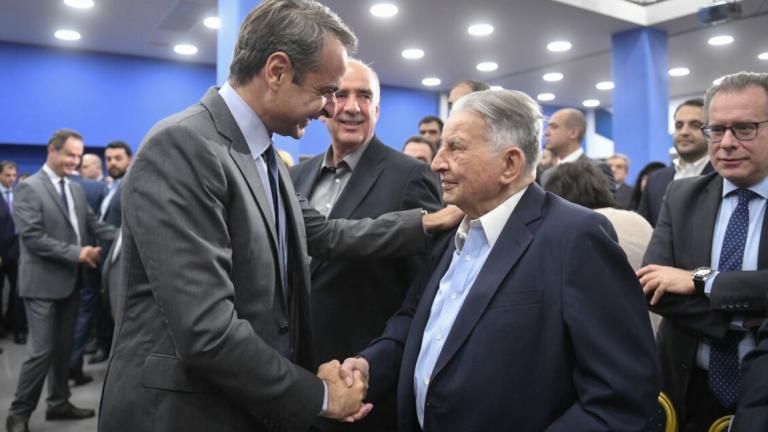 Μητσοτάκης για τον Ιωάννη Βαρβιτσιώτη: «Σφράγισε τη Μεταπολίτευση και τη διαδρομή της Νέας Δημοκρατίας»
