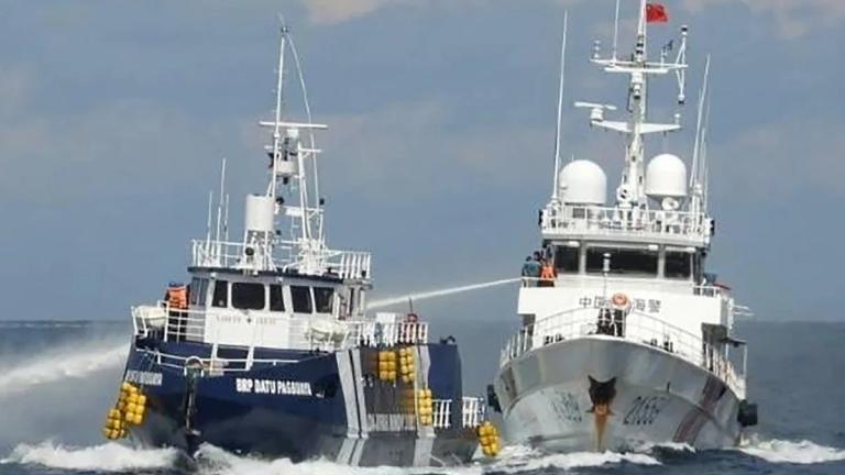 Νέα επικίνδυνη κλιμάκωση στη Νότια Σινική Θάλασσα: Κινεζικό σκάφος εμβόλισε πλοίο των Φιλιππίνων