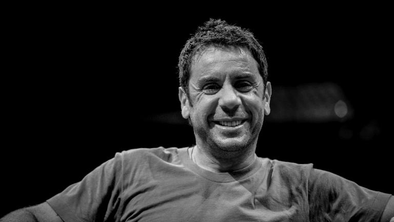 Ραγδαίες εξελίξεις στον θάνατο του Γιώργου Μαζωνάκη: Στην Ασφάλεια γιατρός και σύζυγος — «Εκείνη έκανε την πλασμαφαίρεση» υποστηρίζει ο ίδιος