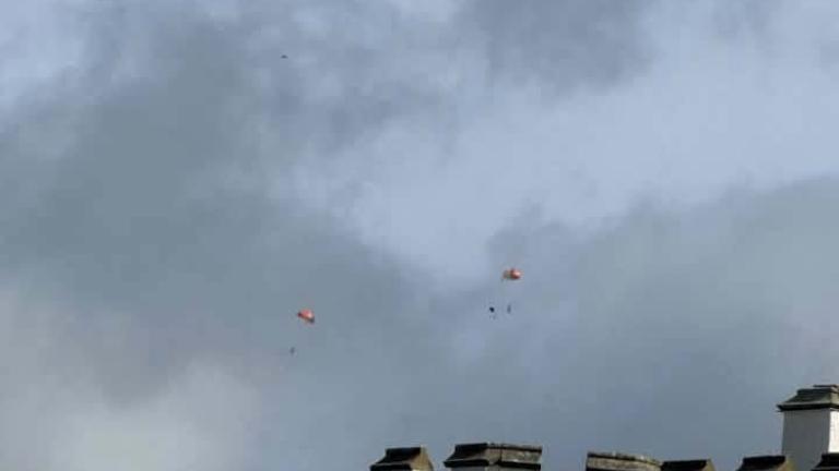 Πτώση εκπαιδευτικού αεροσκάφους της RAF στην Ουαλία – Σώοι με ελαφρά τραύματα οι δύο πιλότοι