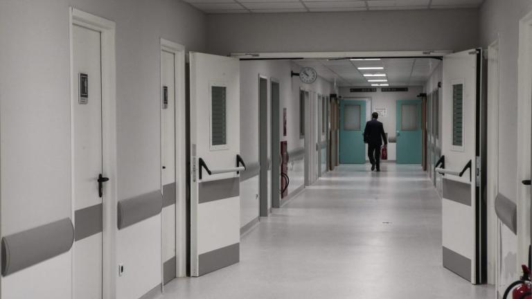 Εύβοια: Νεκρά δίδυμα βρέφη μετά από αιφνίδιο τοκετό στο σπίτι