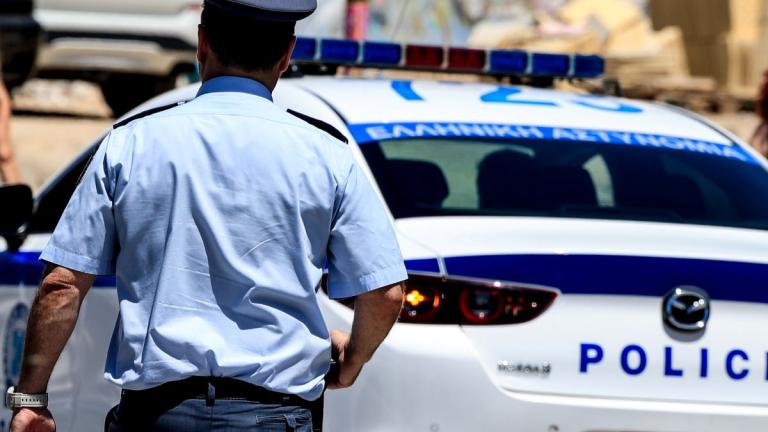 Νίκαια: Συναγερμός για περιστατικό ενδοοικογενειακής βίας – Άνδρας φέρεται να κρατά τη σύζυγό του μέσα στο σπίτι