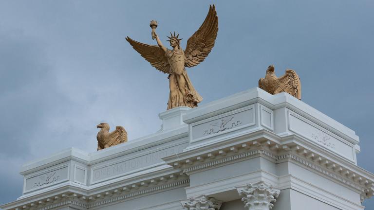Τραμπ: Στα δικαστήρια η «Αψίδα του Θριάμβου» – Εσπευσμένα οι εργασίες στην Ουάσινγκτον