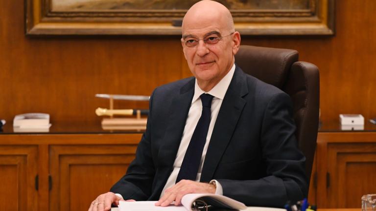 νικος δενδιας
