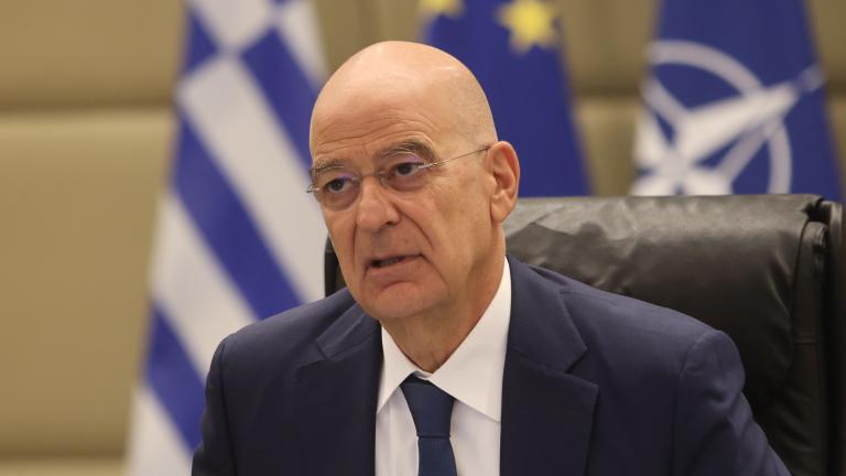 νικος δενδιας